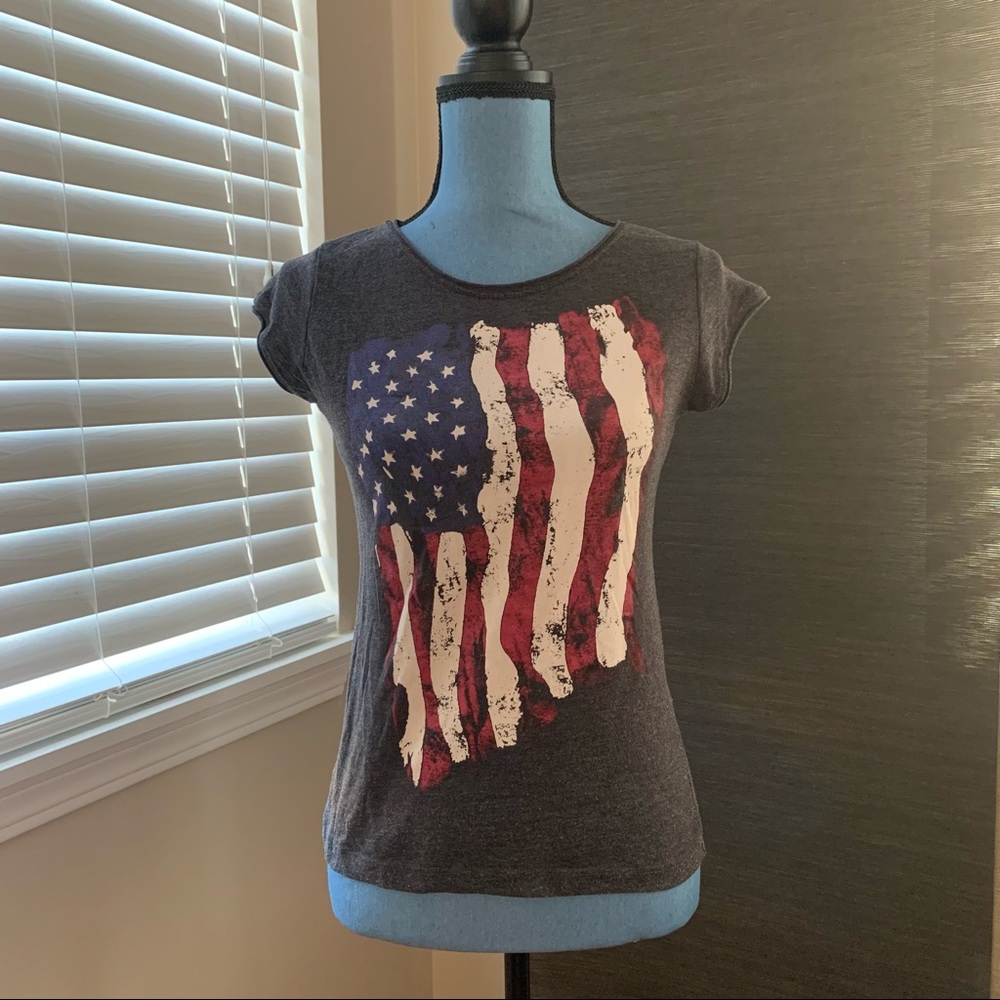 FB sister patriotic tshirt Size XS